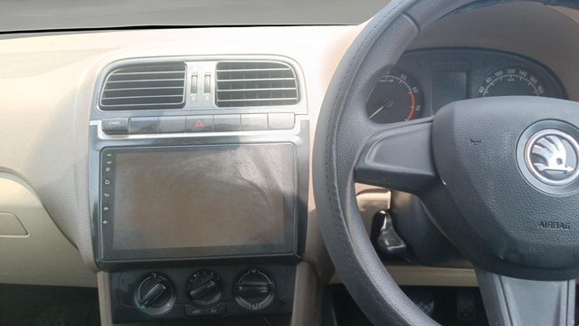View Skoda Rapid Image 31 Used Skoda Rapid Image 31