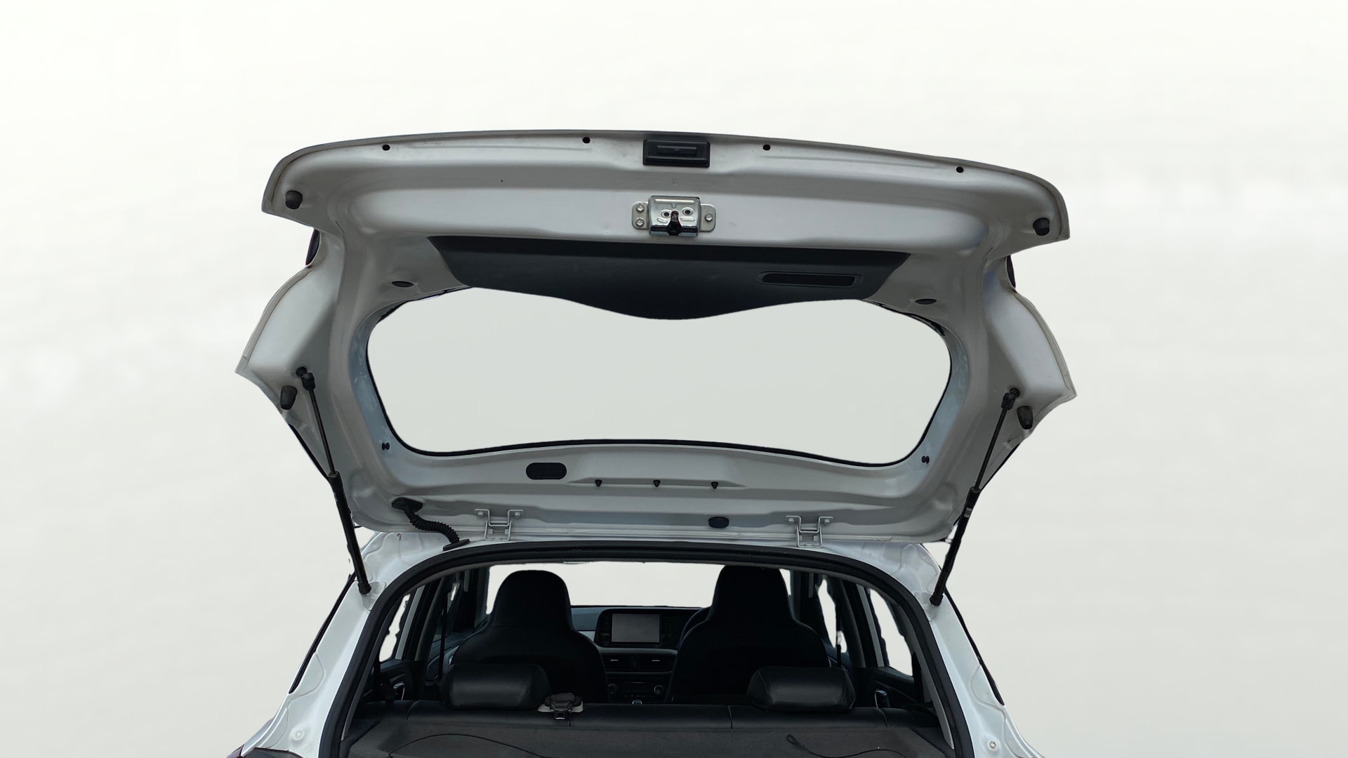 View 2023 Hyundai Grand i10 Nios Sportz Petrol Image 17 Used 2023 Hyundai Grand i10 Nios Sportz Petrol Image 17