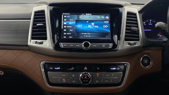 View Mahindra Alturas G4 Image 18 Used Mahindra Alturas G4 Image 18