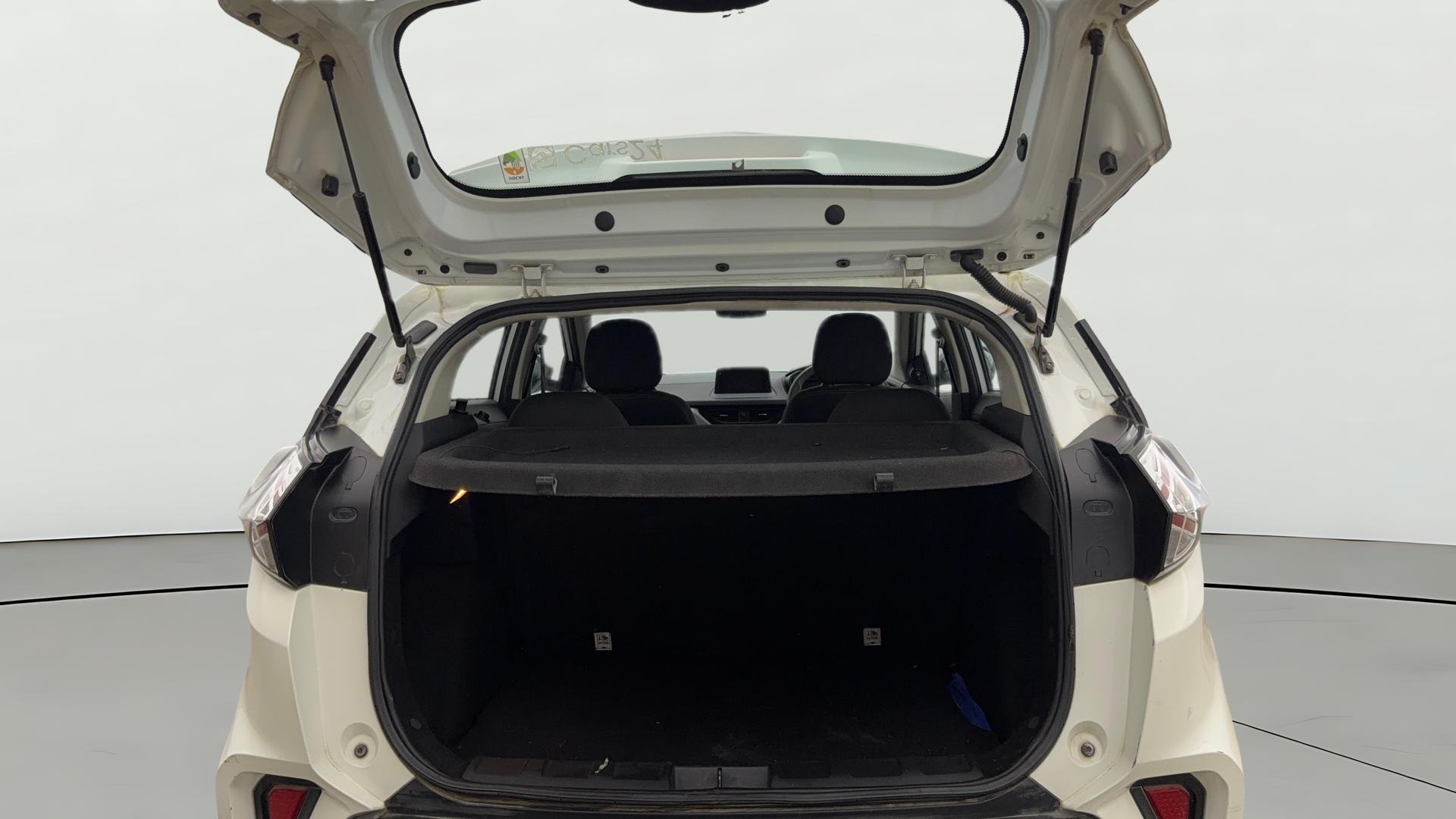 View 2022 Tata Nexon Revotron XE Image 39 Used 2022 Tata Nexon Revotron XE Image 39
