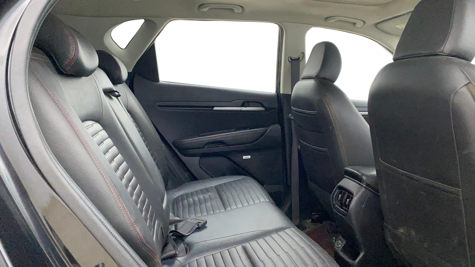 View 2020 Kia Sonet GTX Plus DCT Petrol Image 37 Used 2020 Kia Sonet GTX Plus DCT Petrol Image 37