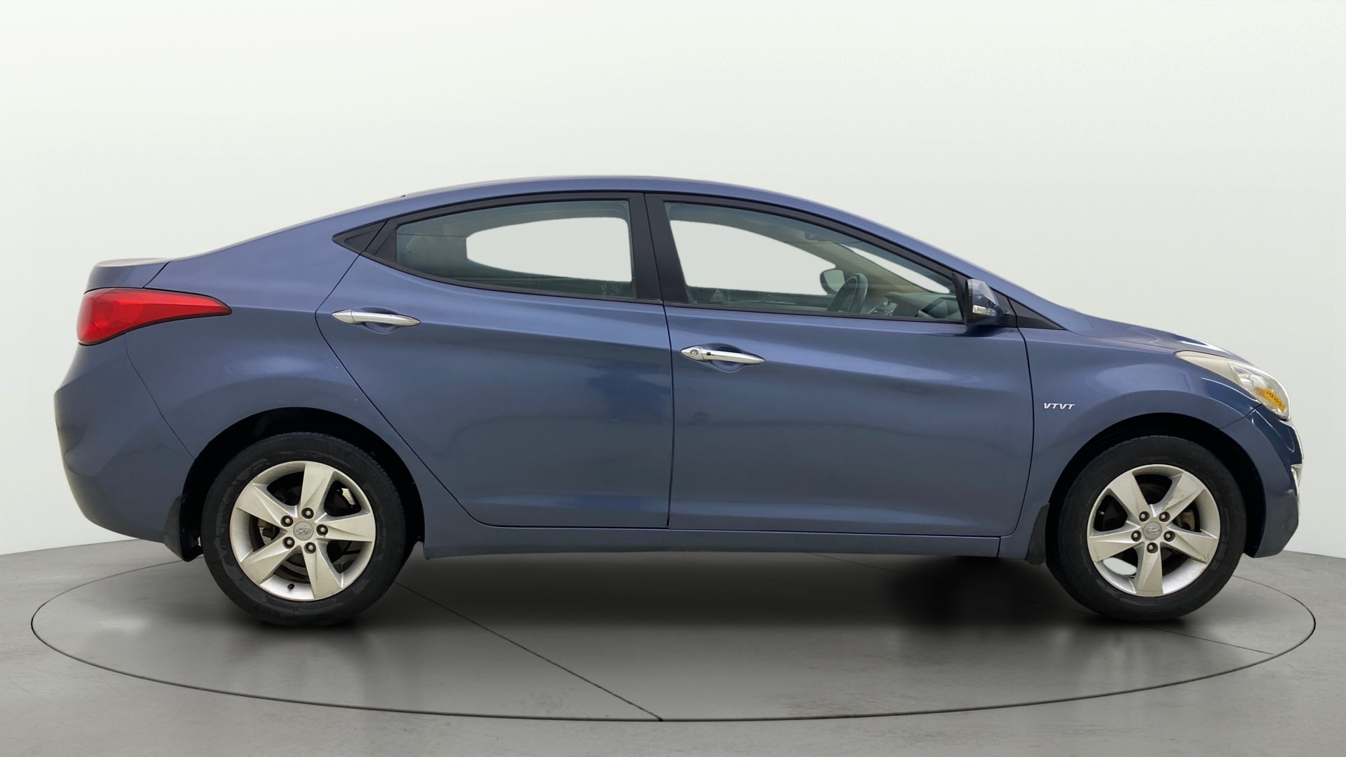 View 2013 Hyundai Elantra 1.6 CRDi S Image 27 Used 2013 Hyundai Elantra 1.6 CRDi S Image 27