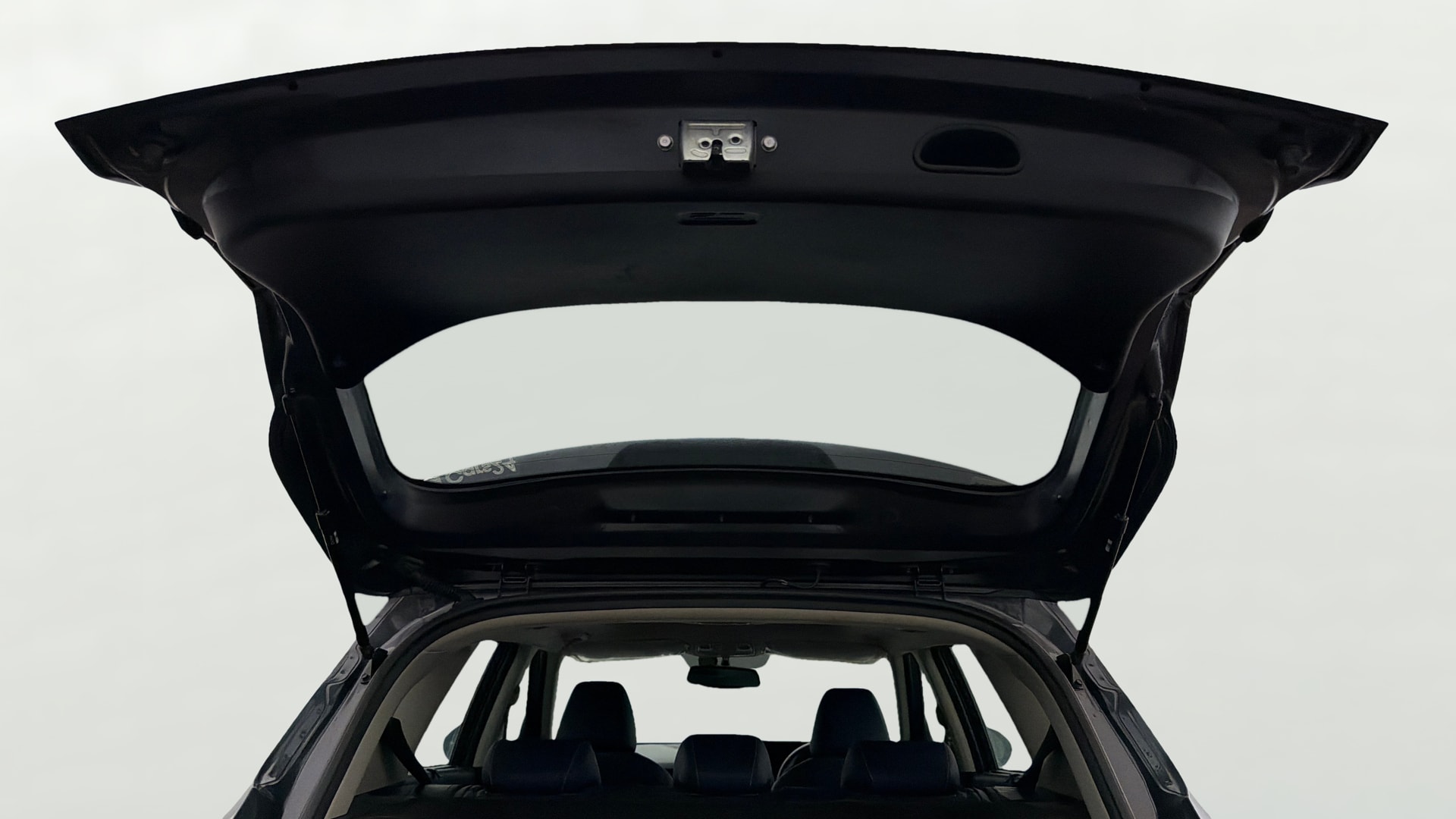 View 2023 Kia Seltos D1.5 CRDI VGT 6AT X Line (S) Image 17 Used 2023 Kia Seltos D1.5 CRDI VGT 6AT X Line (S) Image 17