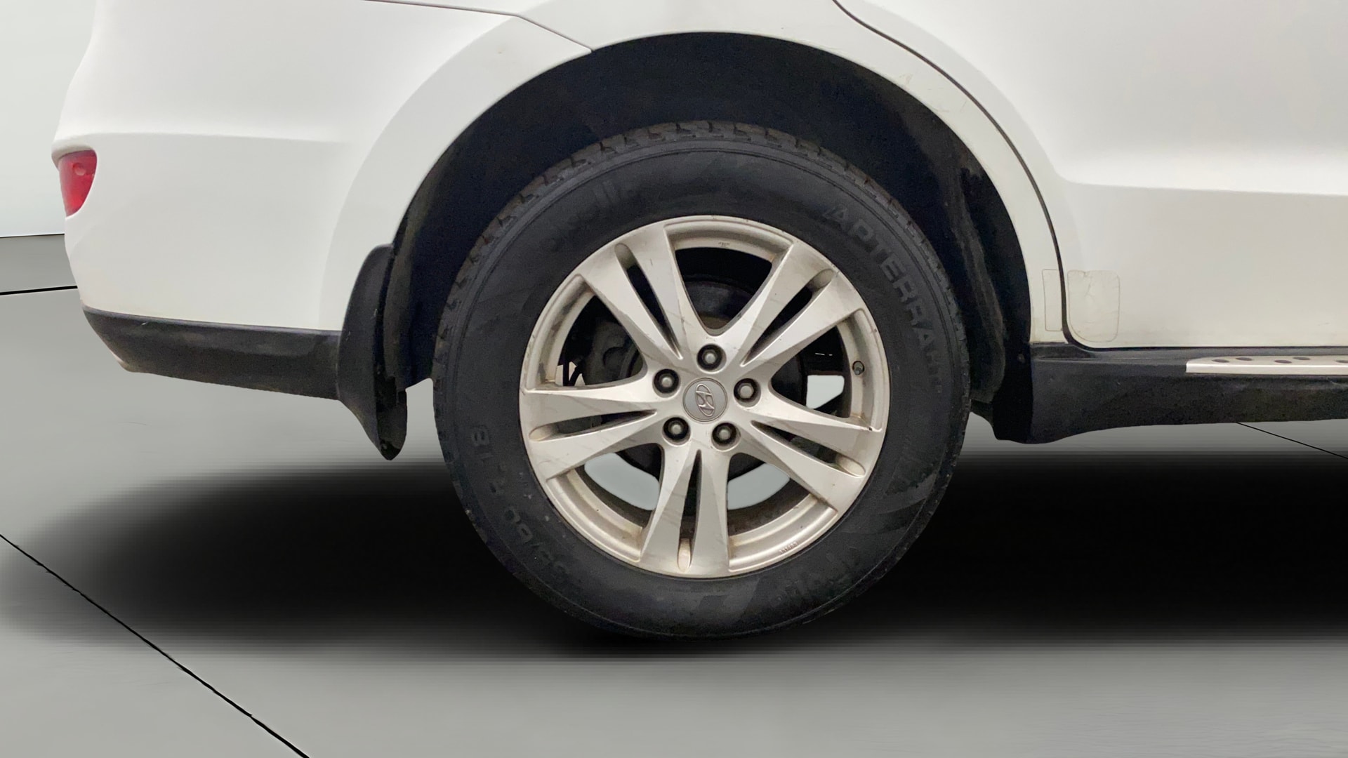 View 2012 Hyundai Santa Fe 4WD MT Image 35 Used 2012 Hyundai Santa Fe 4WD MT Image 35