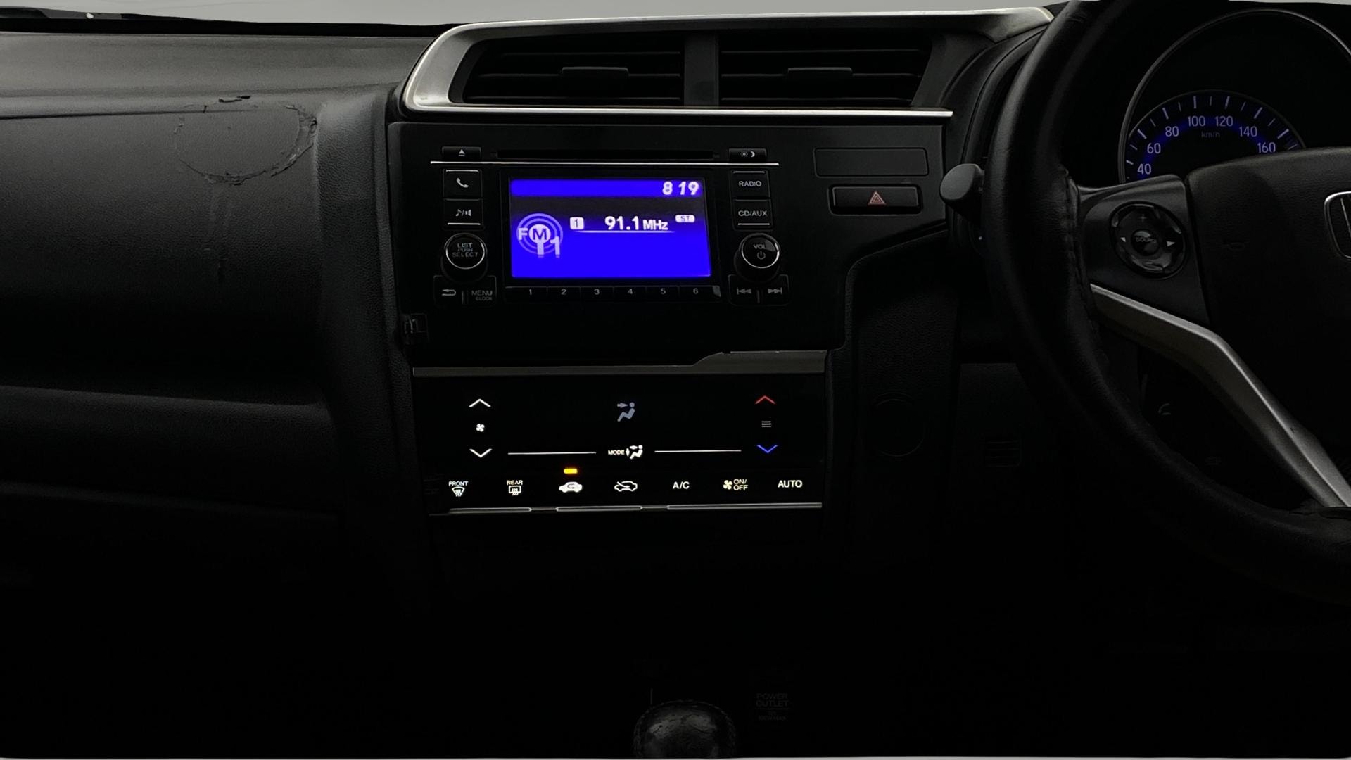 View 2016 Honda Jazz E MT Diesel Image 17 Used 2016 Honda Jazz E MT Diesel Image 17