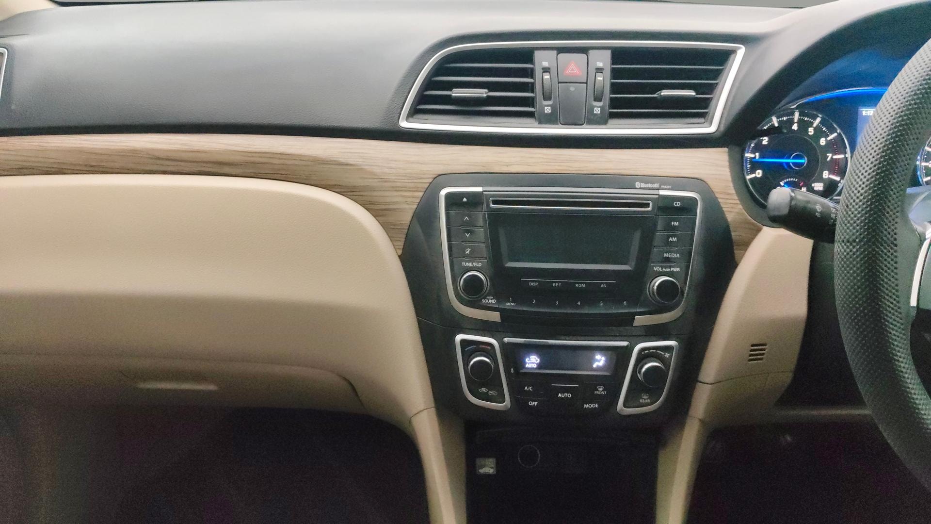 View 2019 Maruti Suzuki 1000 Base Variant Image 17 Used 2019 Maruti Suzuki 1000 Base Variant Image 17