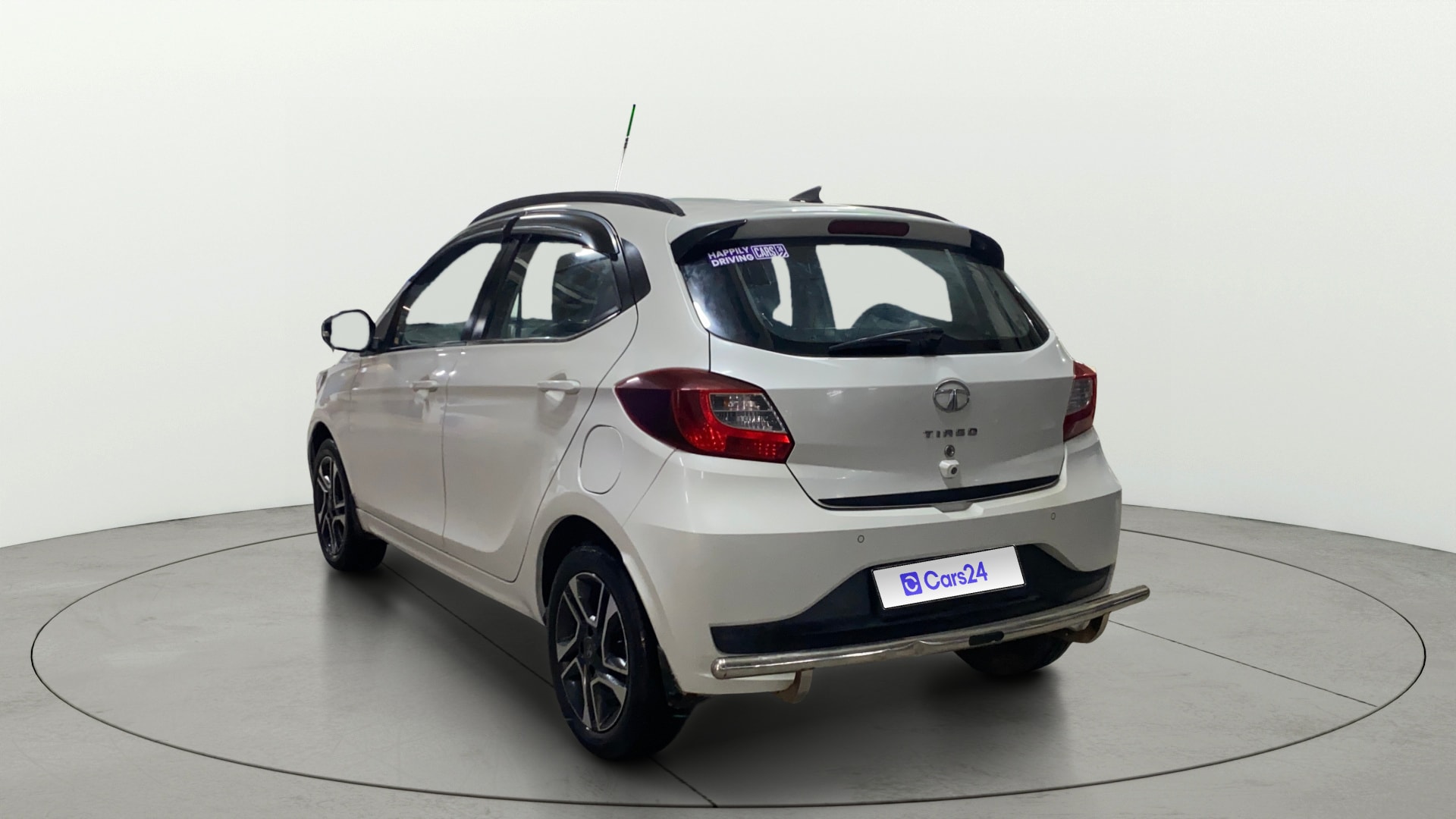 View 2021 Tata Tiago Revotorq XB Image 2 Used 2021 Tata Tiago Revotorq XB Image 2