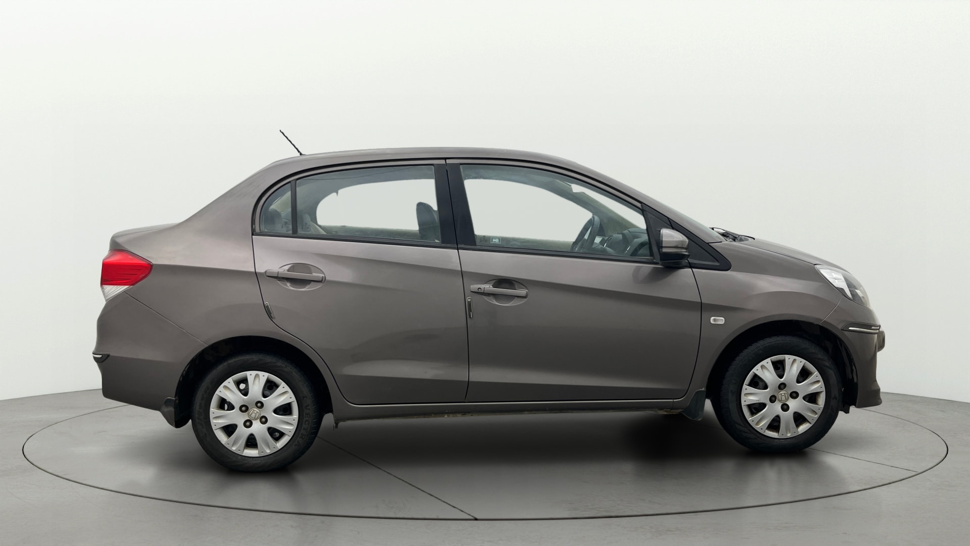 View 2015 Honda Amaze E MT Petrol BS IV Image 8 Used 2015 Honda Amaze E MT Petrol BS IV Image 8