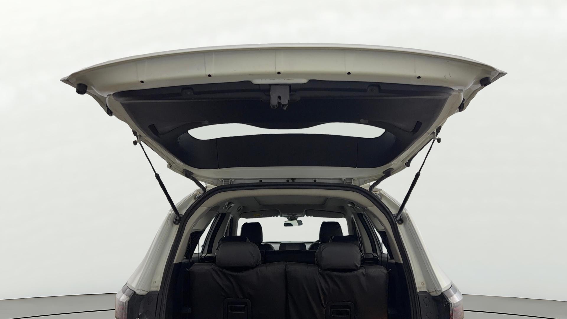 View 2022 Tata Safari XT Plus Image 33 Used 2022 Tata Safari XT Plus Image 33