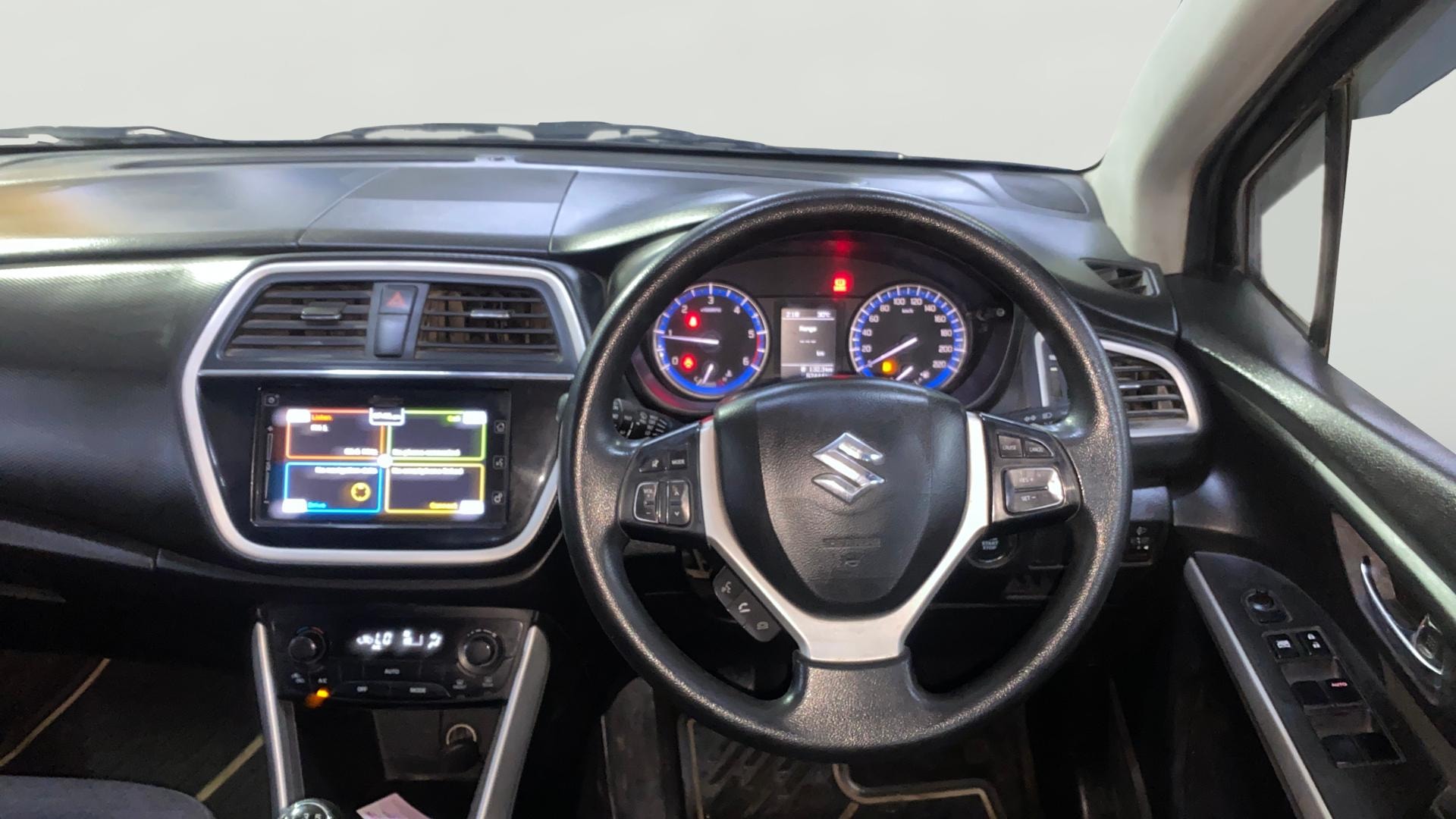 View 2016 Maruti Suzuki 1000 Base Variant Image 13 Used 2016 Maruti Suzuki 1000 Base Variant Image 13