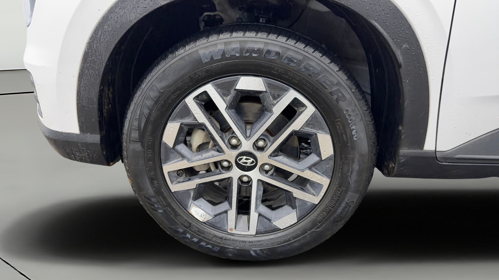 View 2023 Hyundai Venue SX (O) 1.0 Turbo Petrol DCT Image 30 Used 2023 Hyundai Venue SX (O) 1.0 Turbo Petrol DCT Image 30