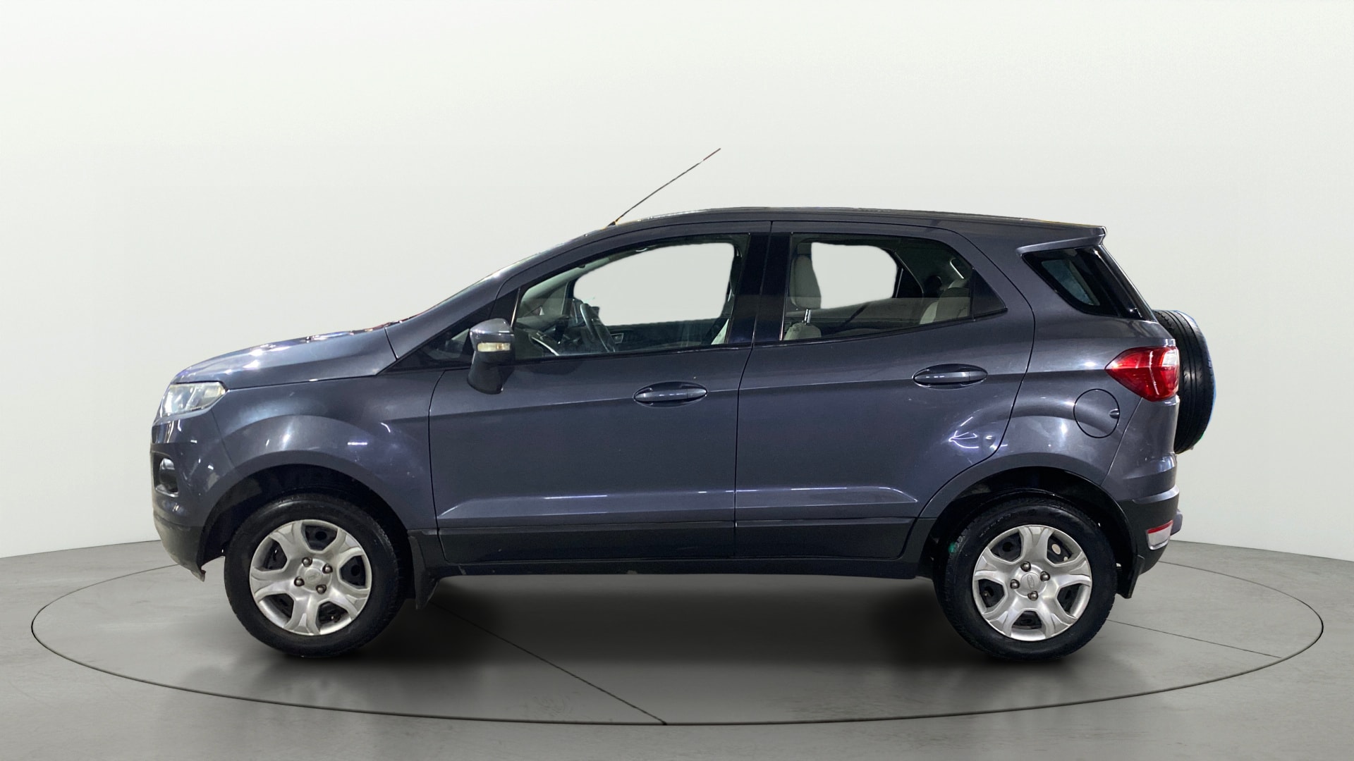 View 2015 Ford EcoSport 1.5 TDCi Diesel Ambiente BS IV Image 5 Used 2015 Ford EcoSport 1.5 TDCi Diesel Ambiente BS IV Image 5