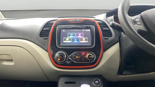View Renault Captur Image 17 Used Renault Captur Image 17