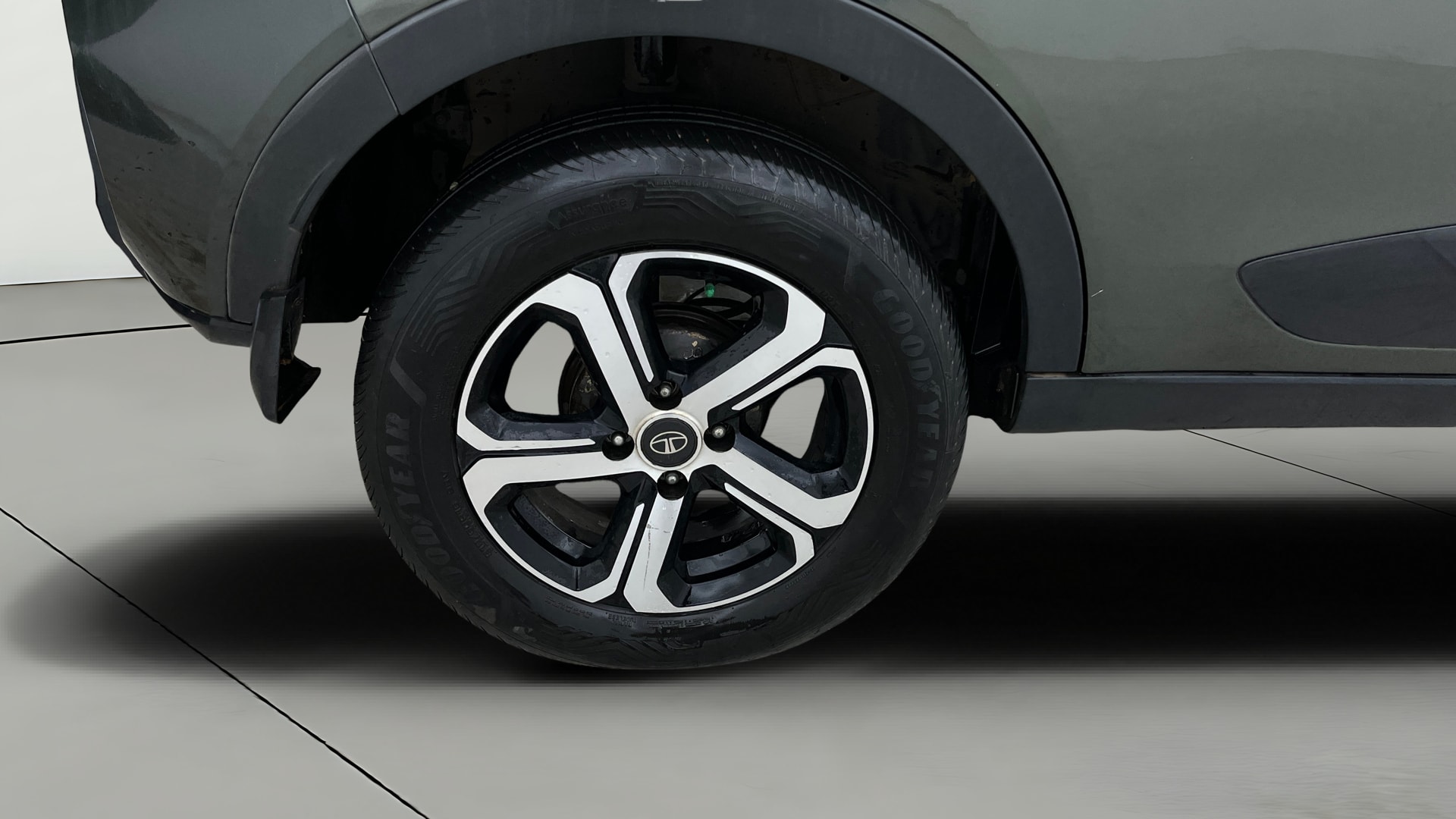 View 2022 Tata Nexon Revotron XE Image 34 Used 2022 Tata Nexon Revotron XE Image 34