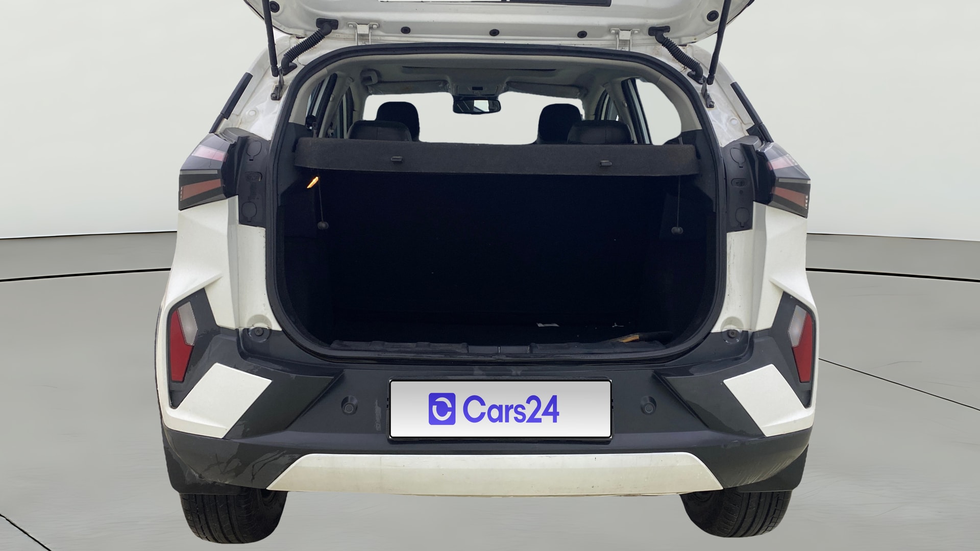 View 2024 Tata Nexon Revotron XE Image 40 Used 2024 Tata Nexon Revotron XE Image 40