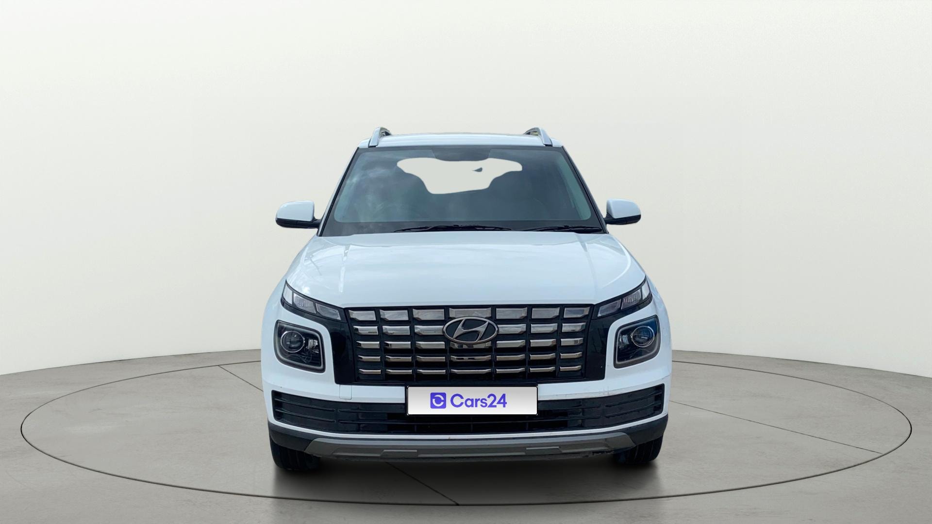 View 2022 Hyundai Venue S Plus 1.5 Diesel MT Image 1 Used 2022 Hyundai Venue S Plus 1.5 Diesel MT Image 1