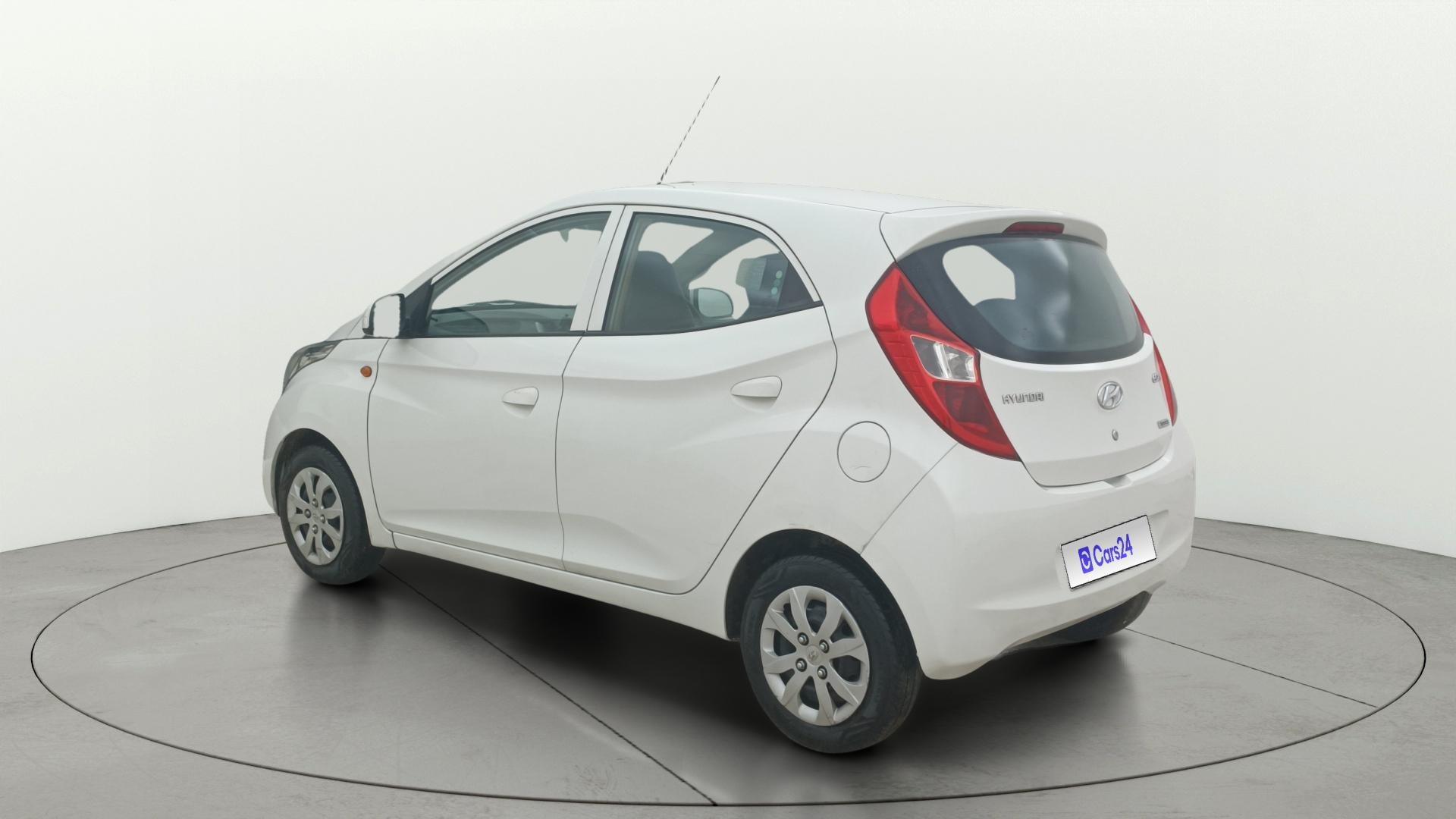 View 2016 Hyundai EON Sportz Image 2 Used 2016 Hyundai EON Sportz Image 2