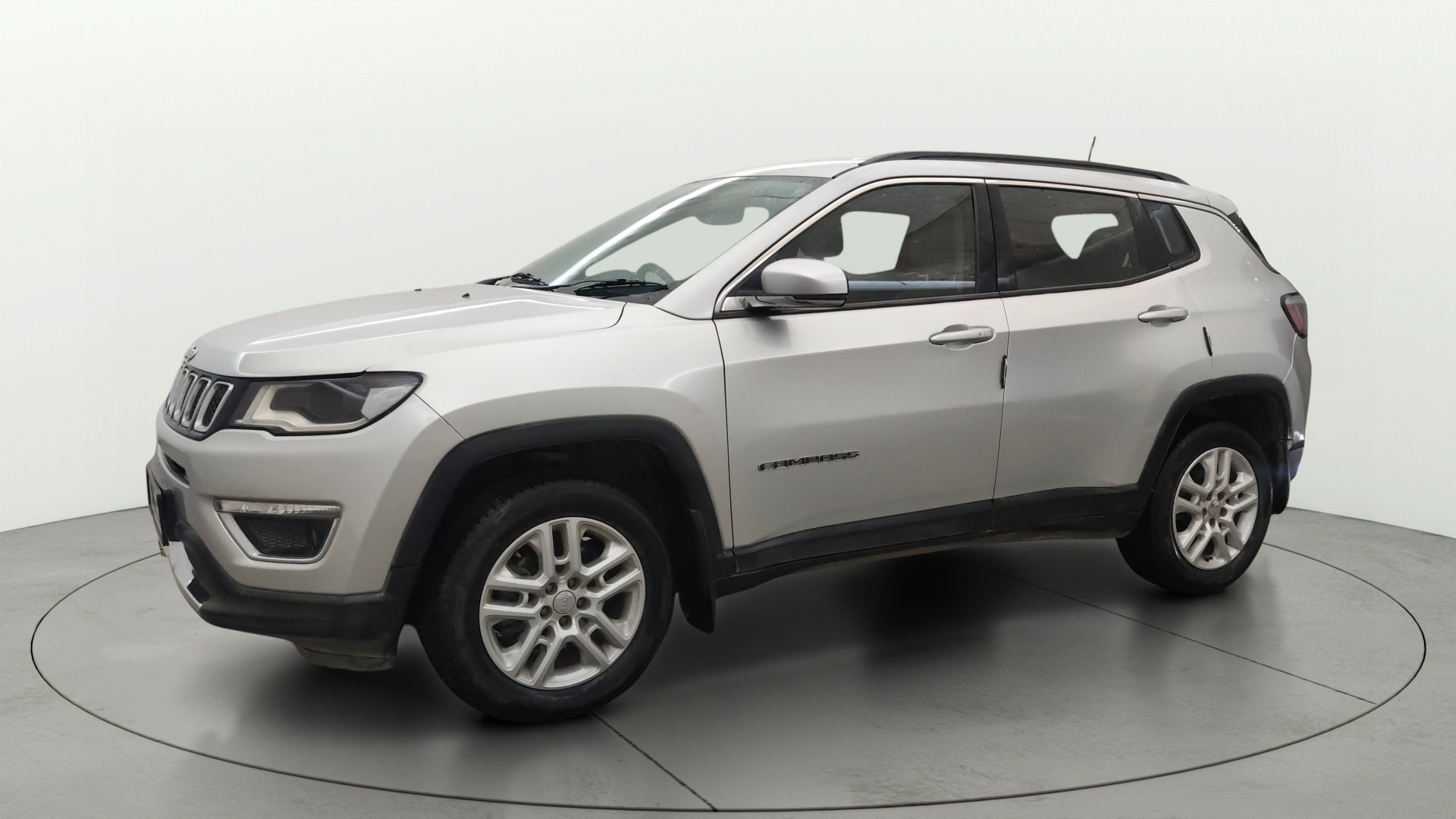 View 2018 Jeep Compass Limited 4X4 2.0 Diesel BS IV Image 36 Used 2018 Jeep Compass Limited 4X4 2.0 Diesel BS IV Image 36