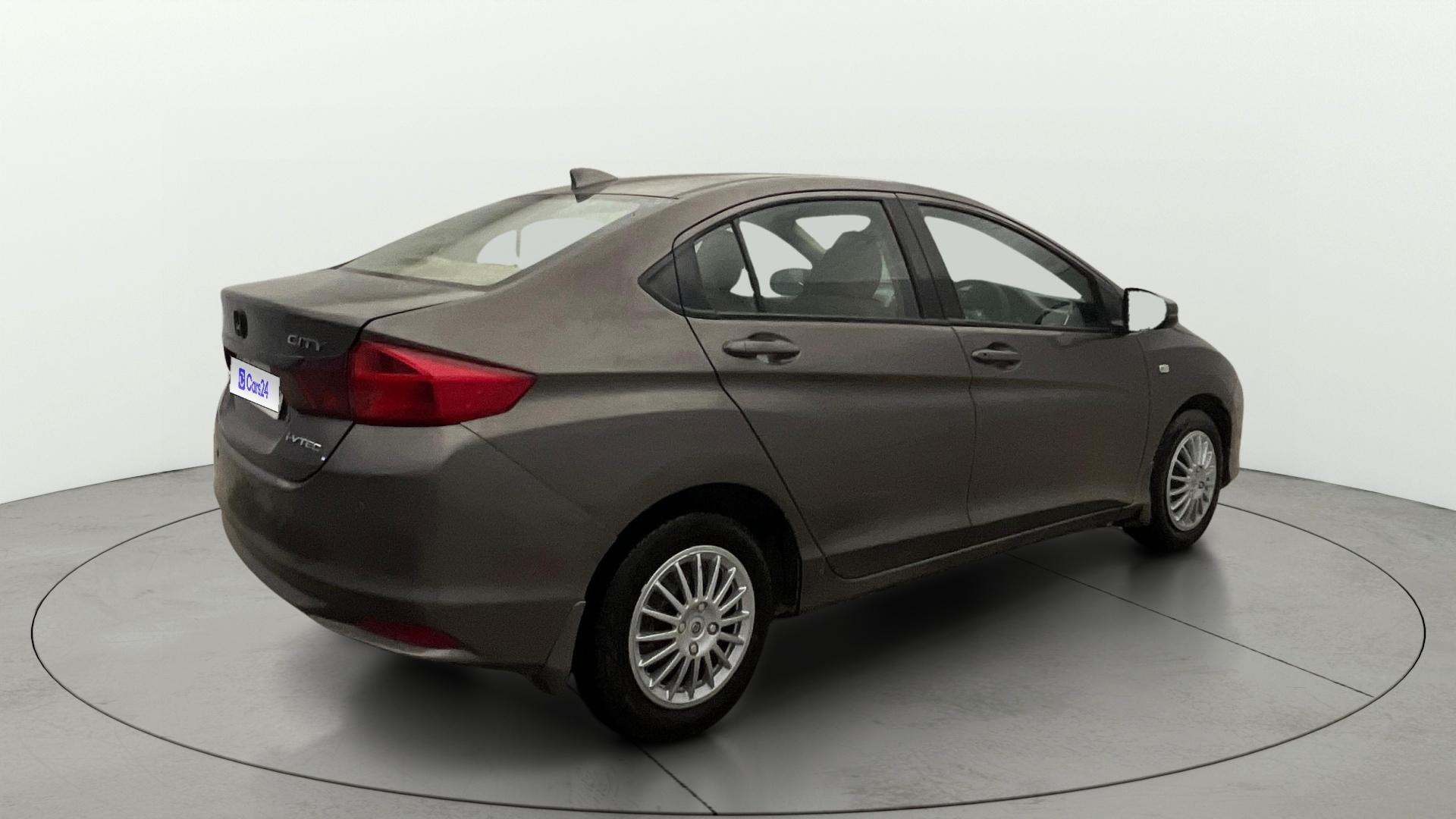 View 2015 Honda City ZX MT Diesel Anniversary Edition Image 42 Used 2015 Honda City ZX MT Diesel Anniversary Edition Image 42