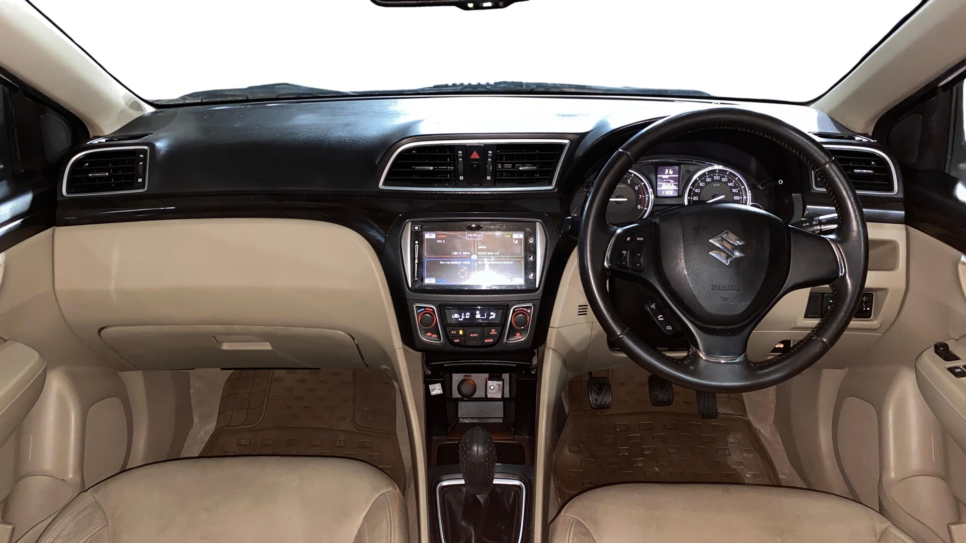 View 2017 Maruti Suzuki 1000 Base Variant Image 15 Used 2017 Maruti Suzuki 1000 Base Variant Image 15