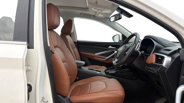 View MG Hector Plus Image 19 Used MG Hector Plus Image 19