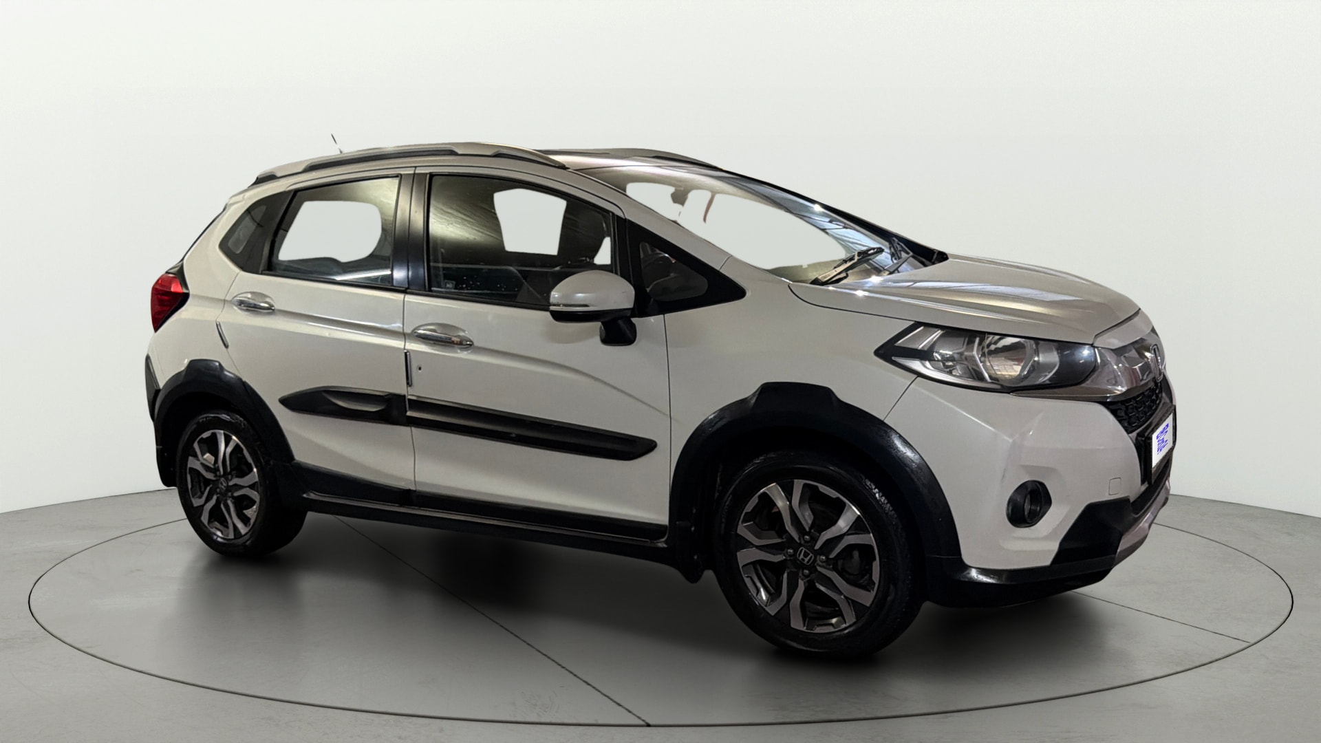 View 2018 Honda WR-V S MT Diesel Edge Edition Image 37 Used 2018 Honda WR-V S MT Diesel Edge Edition Image 37