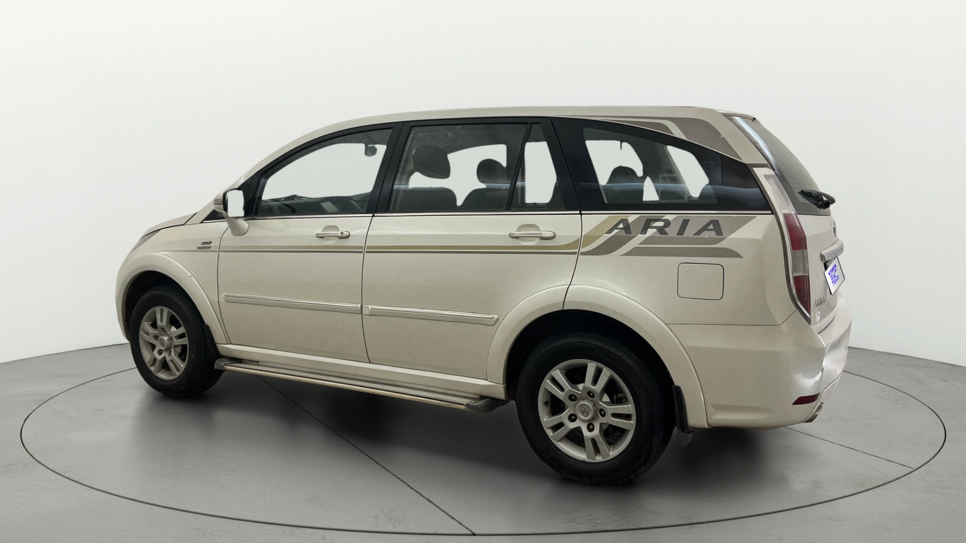 View 2014 Tata Aria Pride 4x4 Image 2 Used 2014 Tata Aria Pride 4x4 Image 2