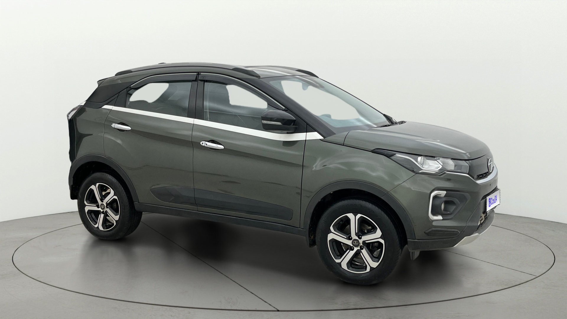 View 2022 Tata Nexon Revotron XE Image 14 Used 2022 Tata Nexon Revotron XE Image 14