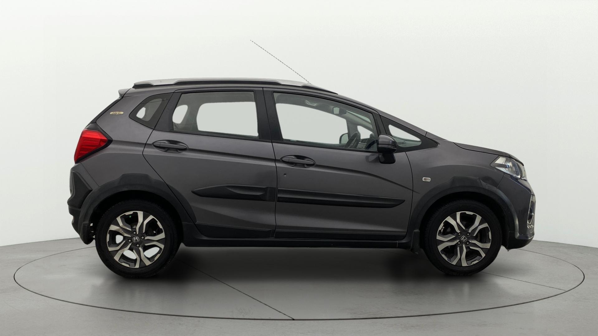 View 2019 Honda WR-V S MT Diesel Edge Edition Image 8 Used 2019 Honda WR-V S MT Diesel Edge Edition Image 8
