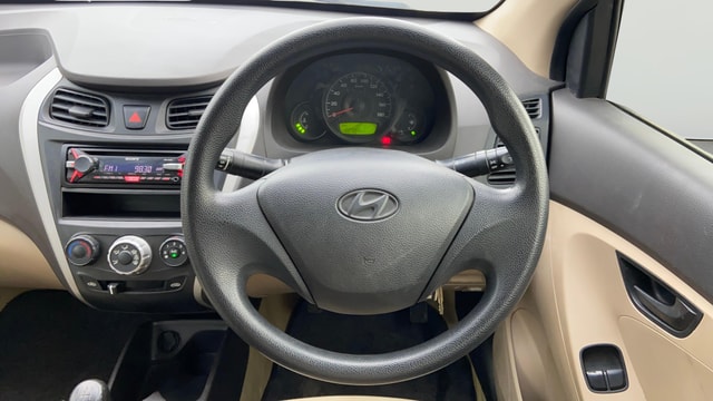 View Hyundai EON Image 20 Used Hyundai EON Image 20