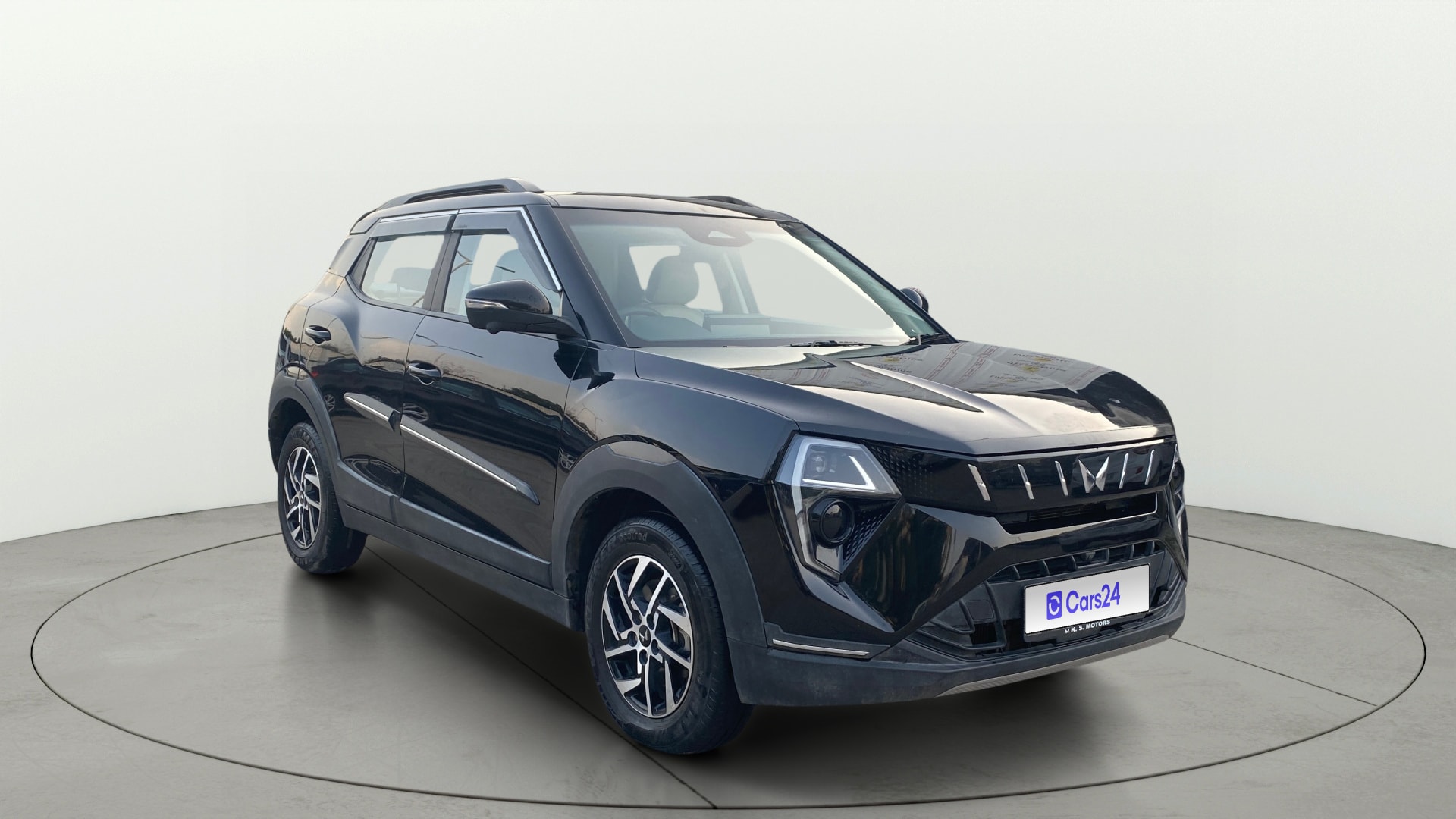 View 2024 Mahindra XUV 3XO AX5L 1.2 TGDi Image 14 Used 2024 Mahindra XUV 3XO AX5L 1.2 TGDi Image 14