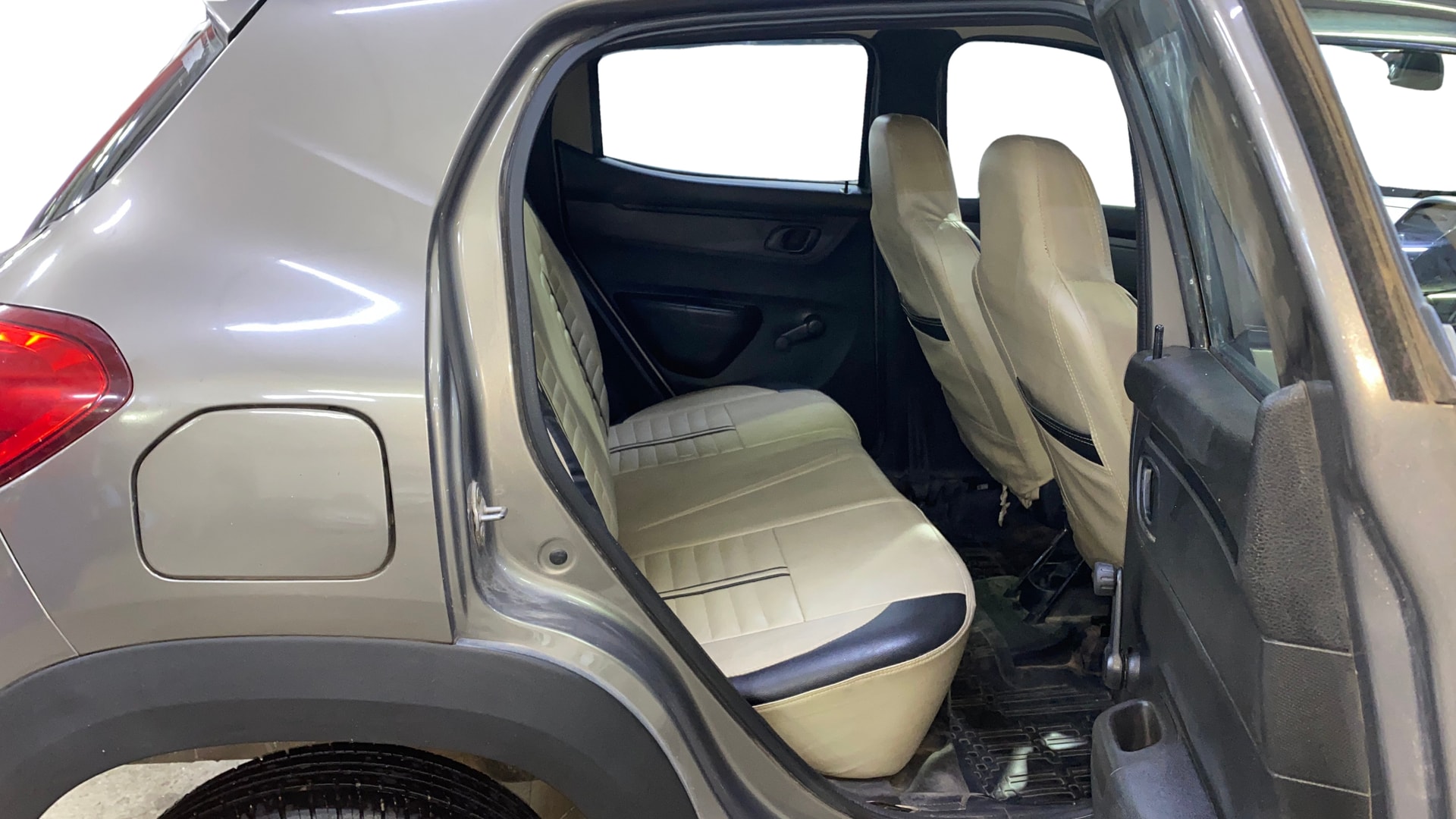 View 2019 Renault Kwid RXL Image 33 Used 2019 Renault Kwid RXL Image 33