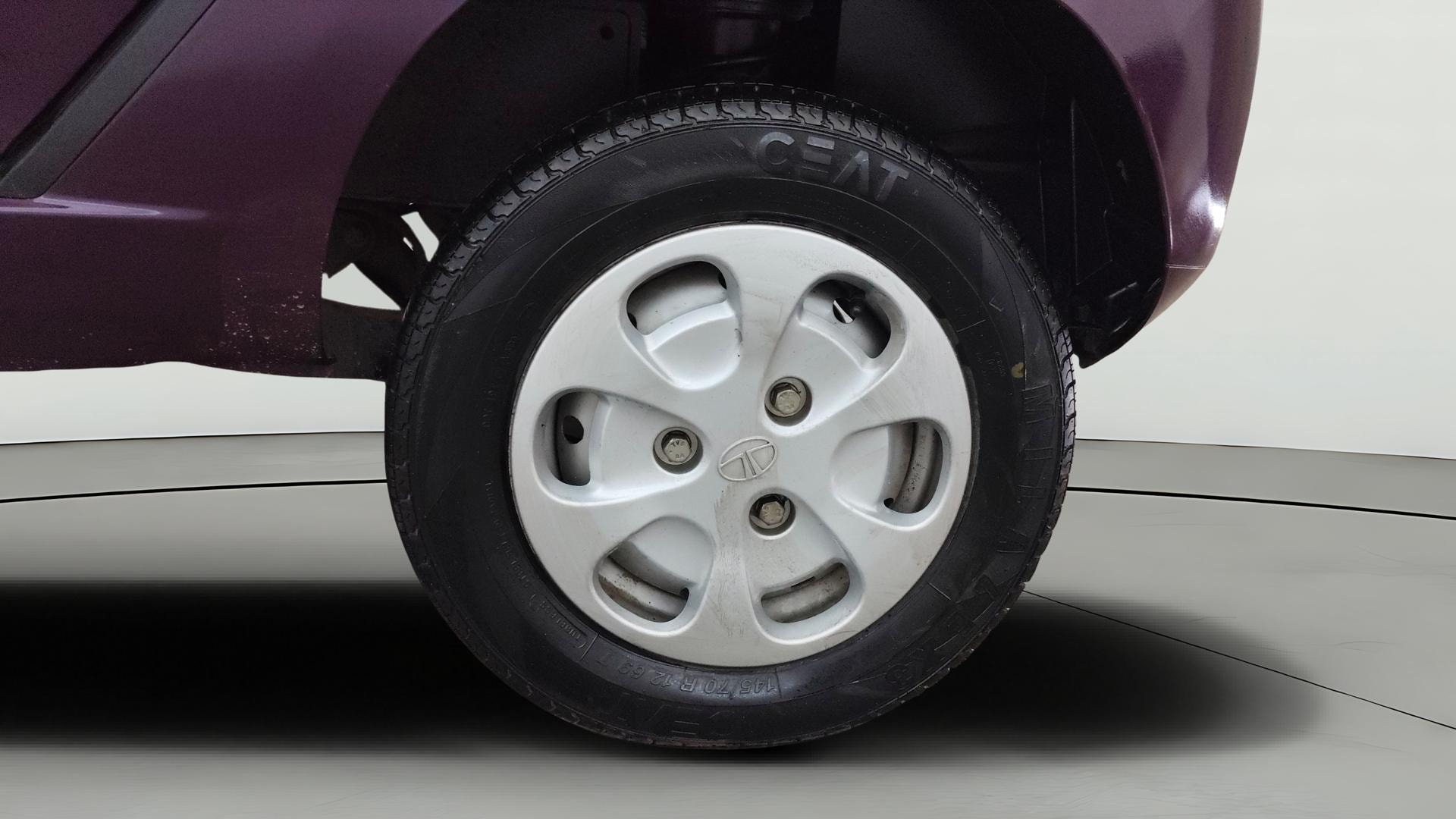 View 2015 Tata Nano Twist XT Image 11 Used 2015 Tata Nano Twist XT Image 11