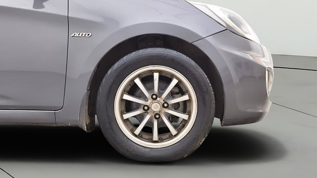 View Hyundai Fluidic Verna Image 40 Used Hyundai Fluidic Verna Image 40
