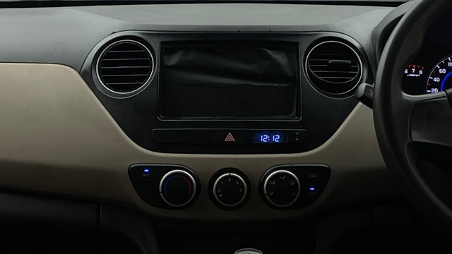 View Hyundai Grand i10 Image 17 Used Hyundai Grand i10 Image 17