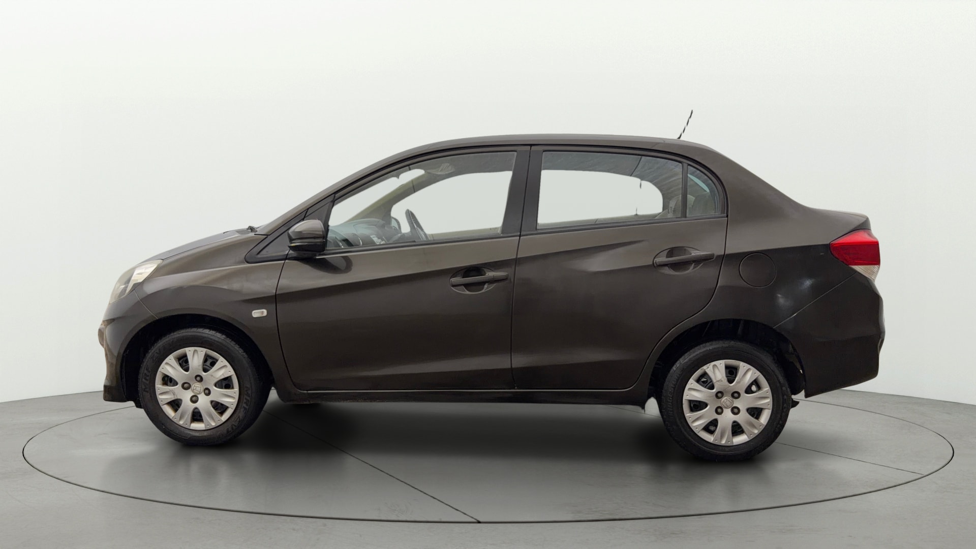View 2015 Honda Amaze E MT Petrol BS IV Image 5 Used 2015 Honda Amaze E MT Petrol BS IV Image 5