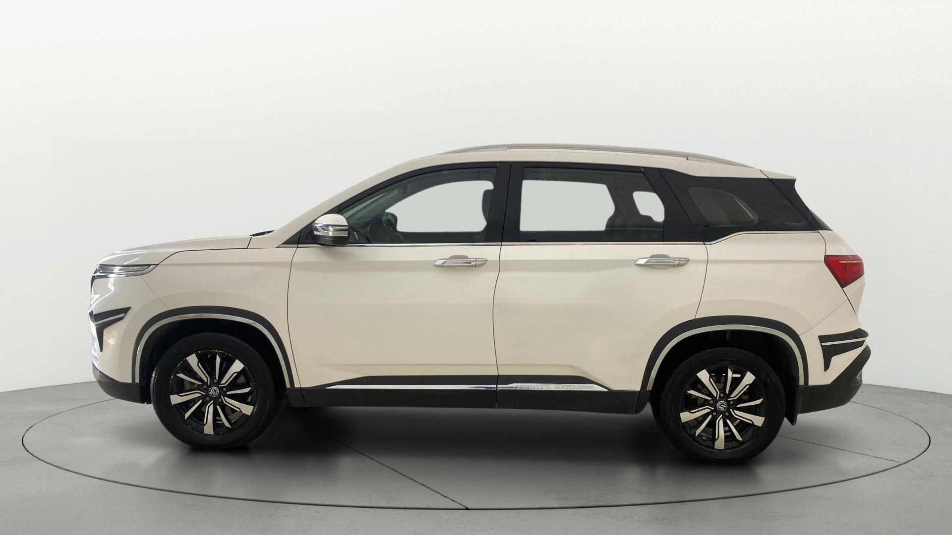 View 2019 MG Hector Sharp Diesel Image 27 Used 2019 MG Hector Sharp Diesel Image 27