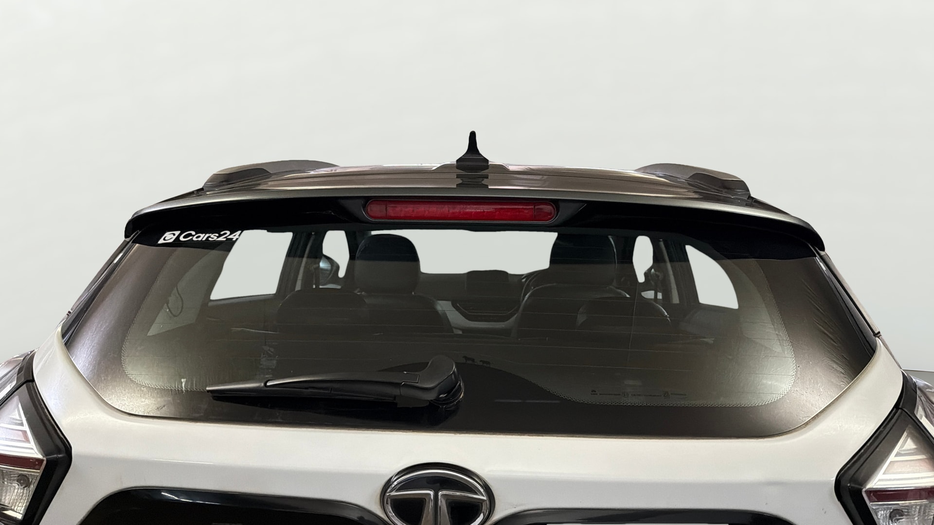 View 2022 Tata Nexon Revotron XE Image 4 Used 2022 Tata Nexon Revotron XE Image 4