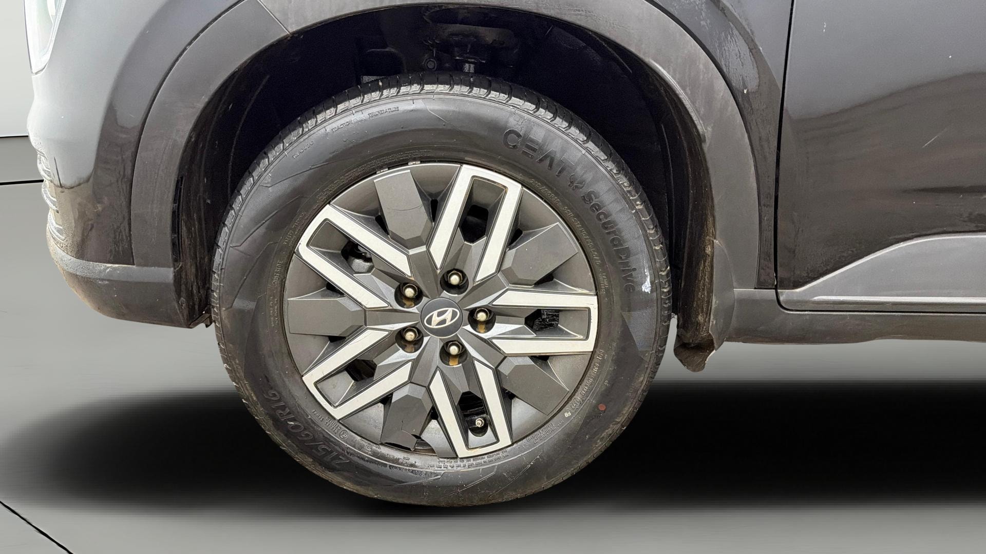 View 2023 Hyundai Venue S (O) 1.0 Turbo Petrol MT Image 35 Used 2023 Hyundai Venue S (O) 1.0 Turbo Petrol MT Image 35