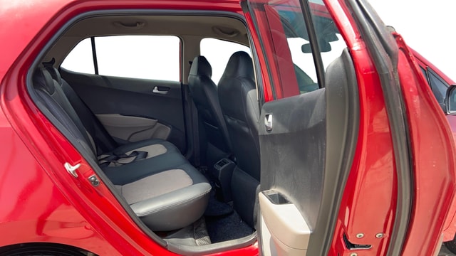 View Hyundai Grand i10 Image 28 Used Hyundai Grand i10 Image 28