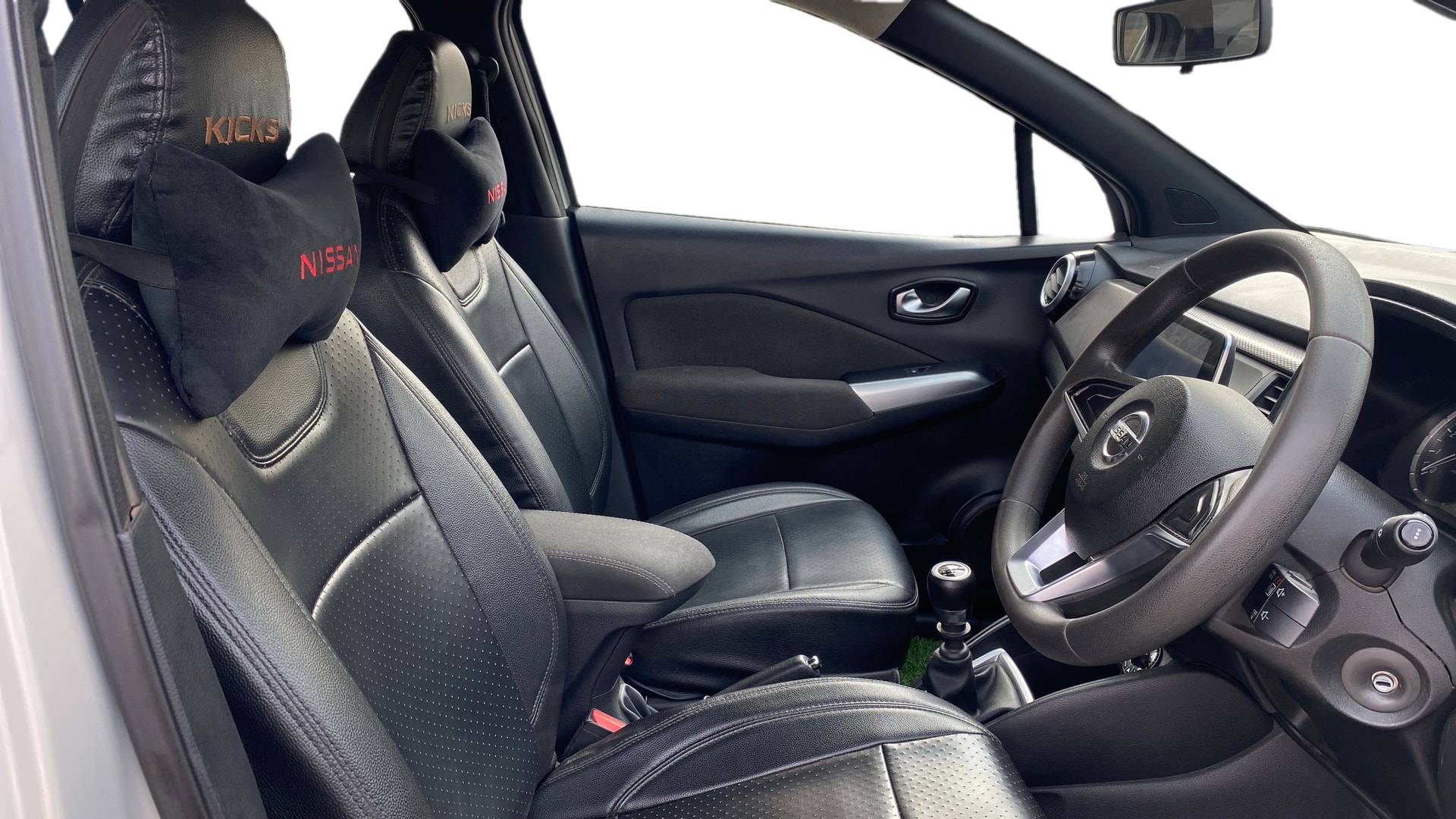Used 2020 Nissan Kicks Used 2020 Nissan Kicks