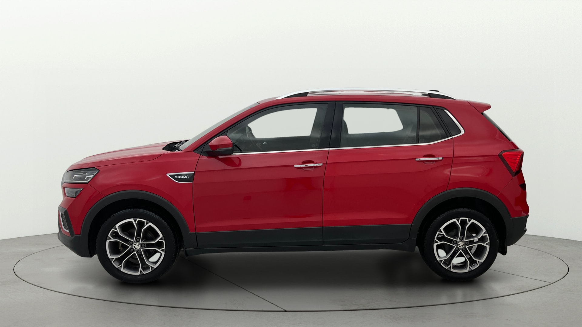 View 2021 Skoda Kushaq Style 1.0 TSI MT Image 6 Used 2021 Skoda Kushaq Style 1.0 TSI MT Image 6