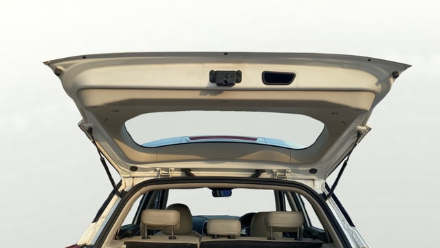 View Mahindra XUV300 Image 33 Used Mahindra XUV300 Image 33