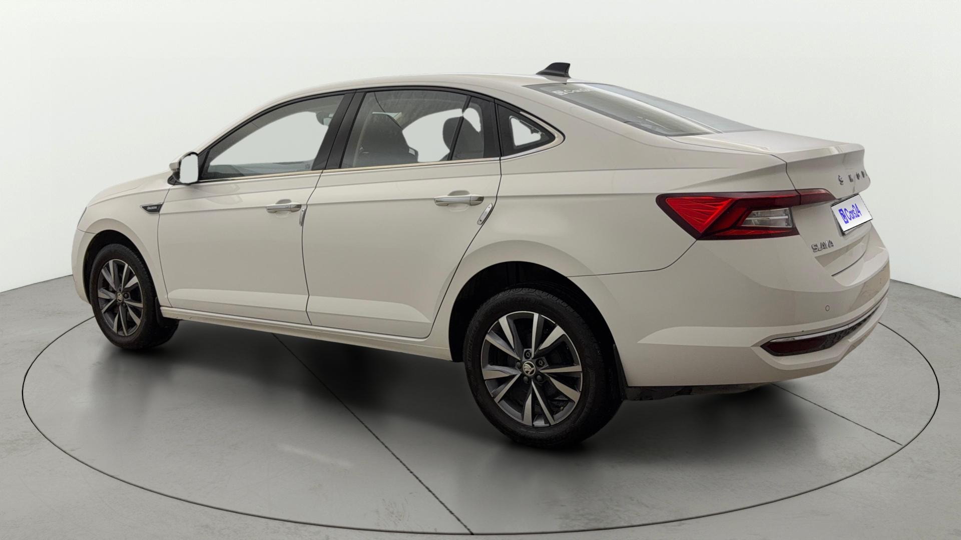 View 2024 Skoda Slavia Style 1.5 TSI DSG Image 2 Used 2024 Skoda Slavia Style 1.5 TSI DSG Image 2