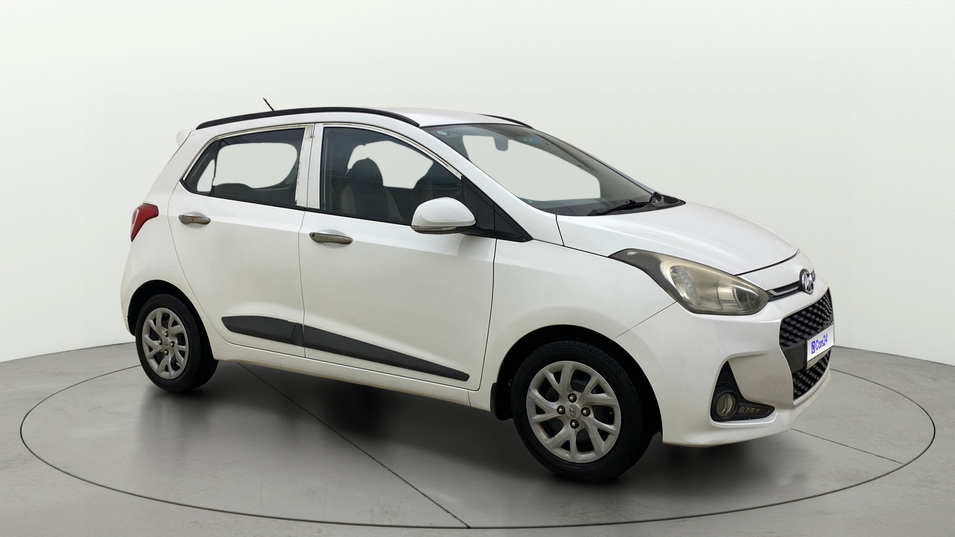 View 2019 Hyundai Grand i10 Sportz 1.2 Kappa Image 21 Used 2019 Hyundai Grand i10 Sportz 1.2 Kappa Image 21