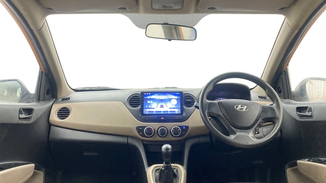 View Hyundai Grand i10 Image 15 Used Hyundai Grand i10 Image 15