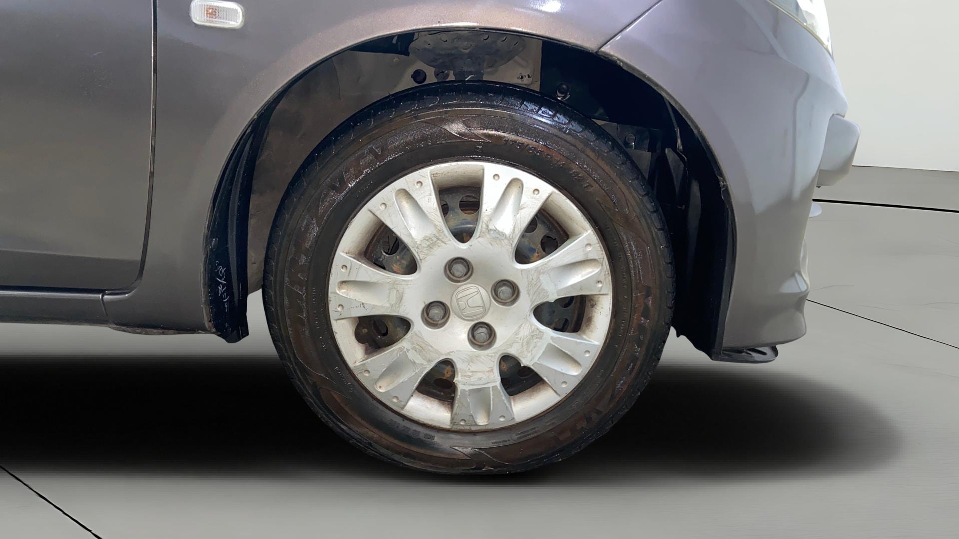 View 2015 Honda Amaze E MT Petrol BS IV Image 40 Used 2015 Honda Amaze E MT Petrol BS IV Image 40