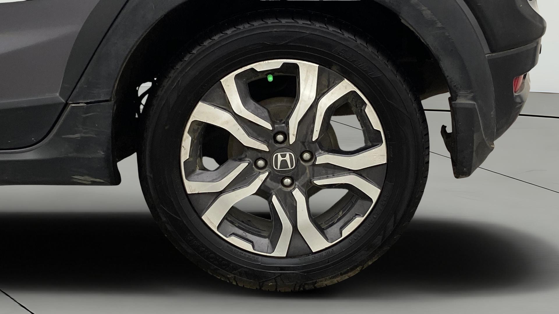 View 2019 Honda WR-V S MT Diesel Edge Edition Image 11 Used 2019 Honda WR-V S MT Diesel Edge Edition Image 11