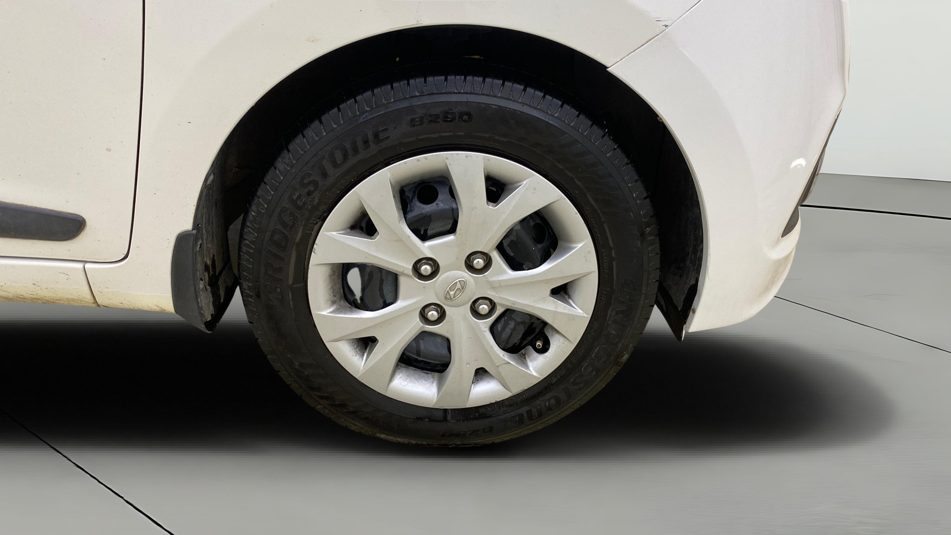 View 2016 Hyundai Grand i10 Sportz 1.2 Kappa Image 39 Used 2016 Hyundai Grand i10 Sportz 1.2 Kappa Image 39