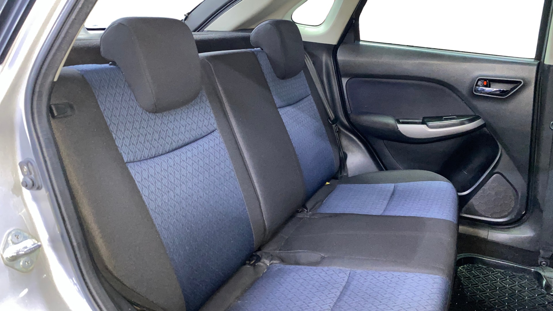 View 2019 Maruti Suzuki 1000 Base Variant Image 35 Used 2019 Maruti Suzuki 1000 Base Variant Image 35